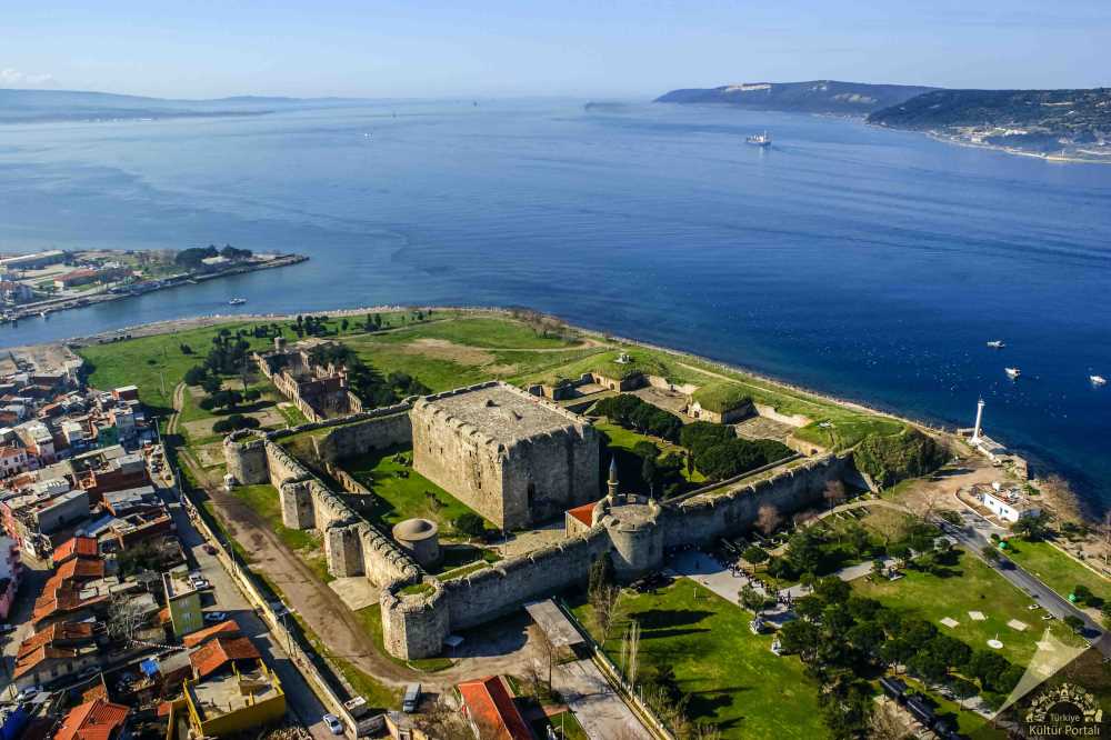Çimenlik Kalesi ve Deniz Müzesi