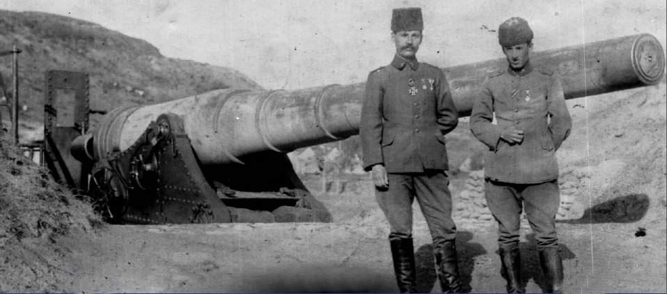 Yüzbaşı Mehmet Hilmi Şanlıtop ve Teğmen Fahri Efendi