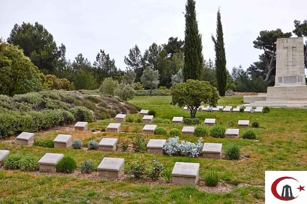 Hill 60 Commonwealth War Graves Commission Mezarlığı Genel Görünümü