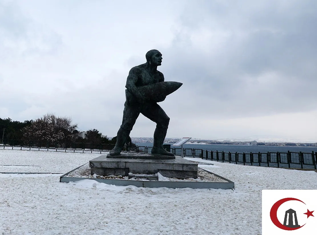 Çanakkale Şehitlik - Tarihi Alan Rehberi Seyit Onbaşı Anıtı